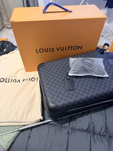 Louis vuitton horizon - louis,