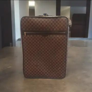 Louis vuitton damier - vuitton, ebene
